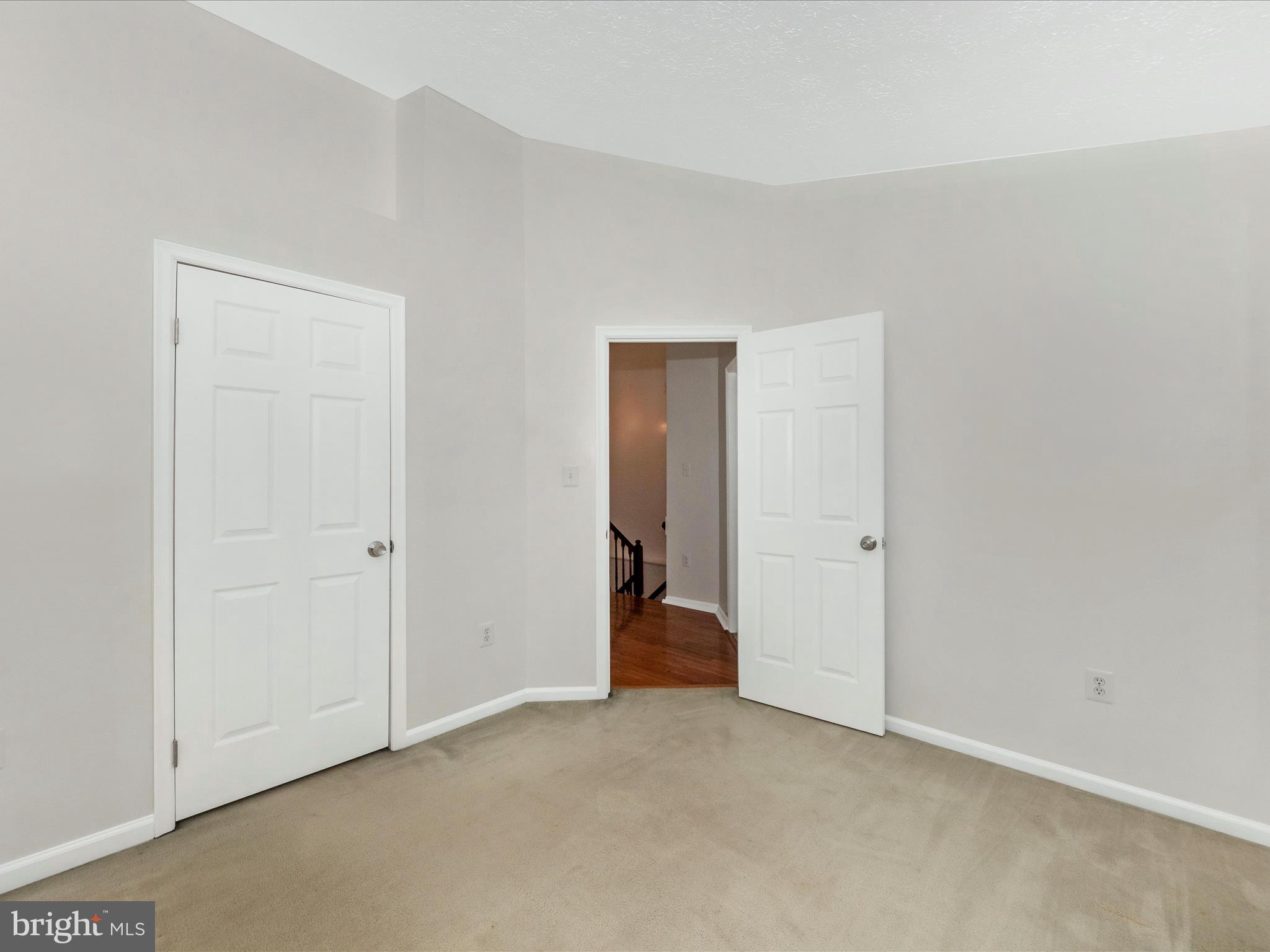 7904 BRIGHTMEADOW COURT