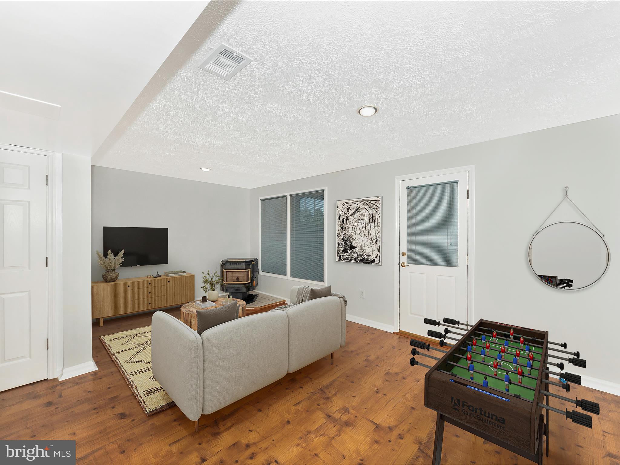 7904 BRIGHTMEADOW COURT