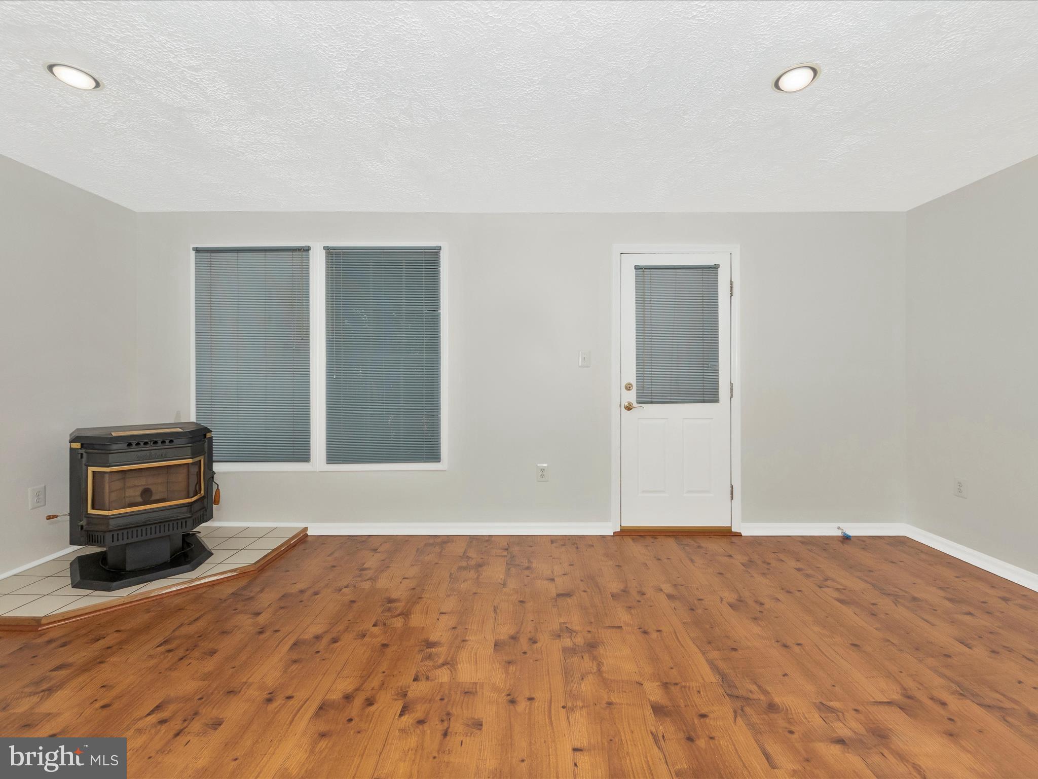 7904 BRIGHTMEADOW COURT