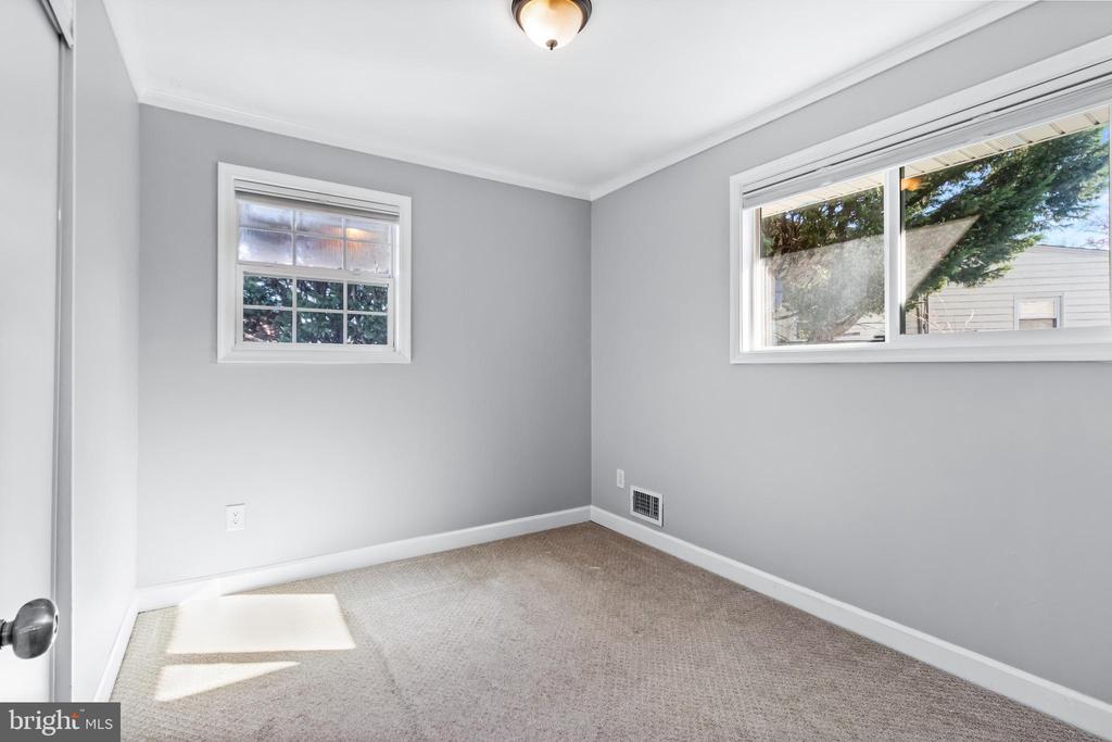 1000 8TH STREET