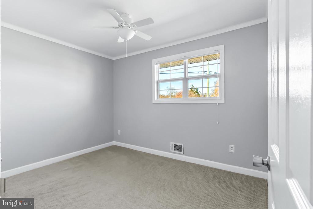 1000 8TH STREET