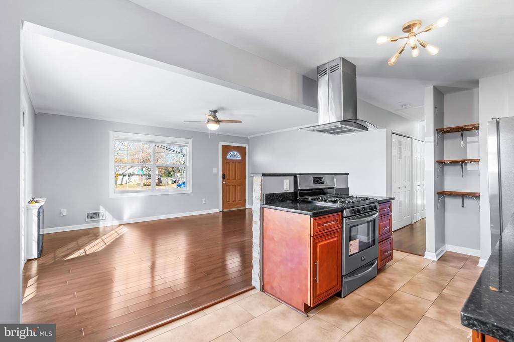 1000 8TH STREET