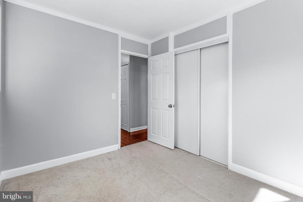 1000 8TH STREET