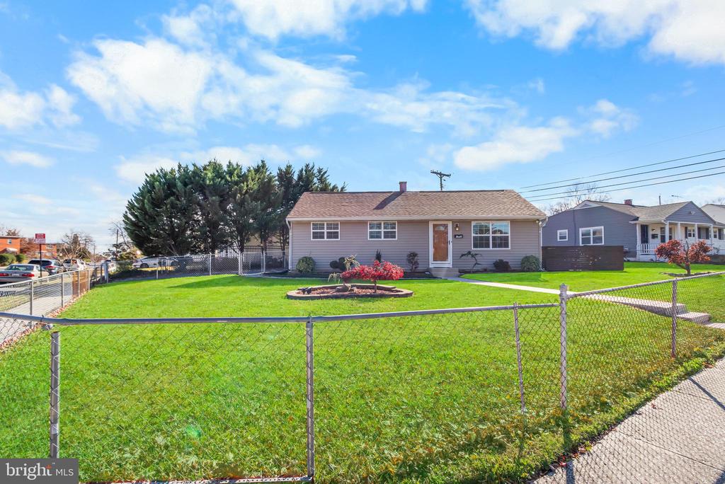 1000 8TH STREET