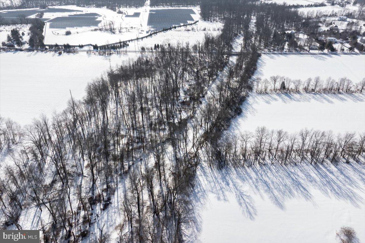 37 BARBERTOWN POINT BREEZE ROAD 3 LOT