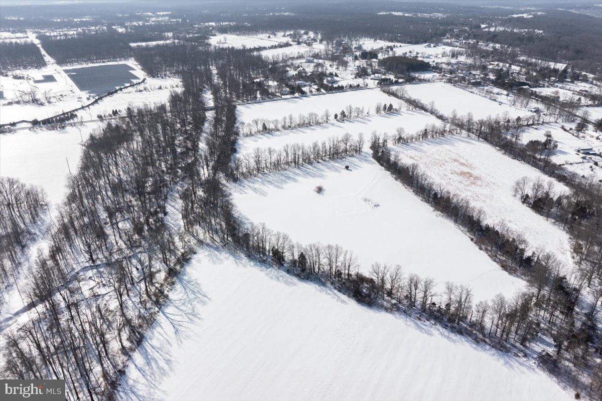 37 BARBERTOWN POINT BREEZE ROAD 3 LOT