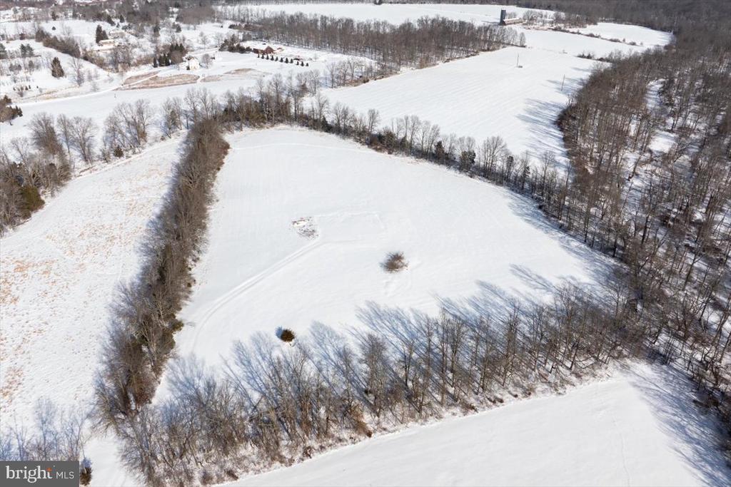 37 BARBERTOWN POINT BREEZE ROAD 3 LOT