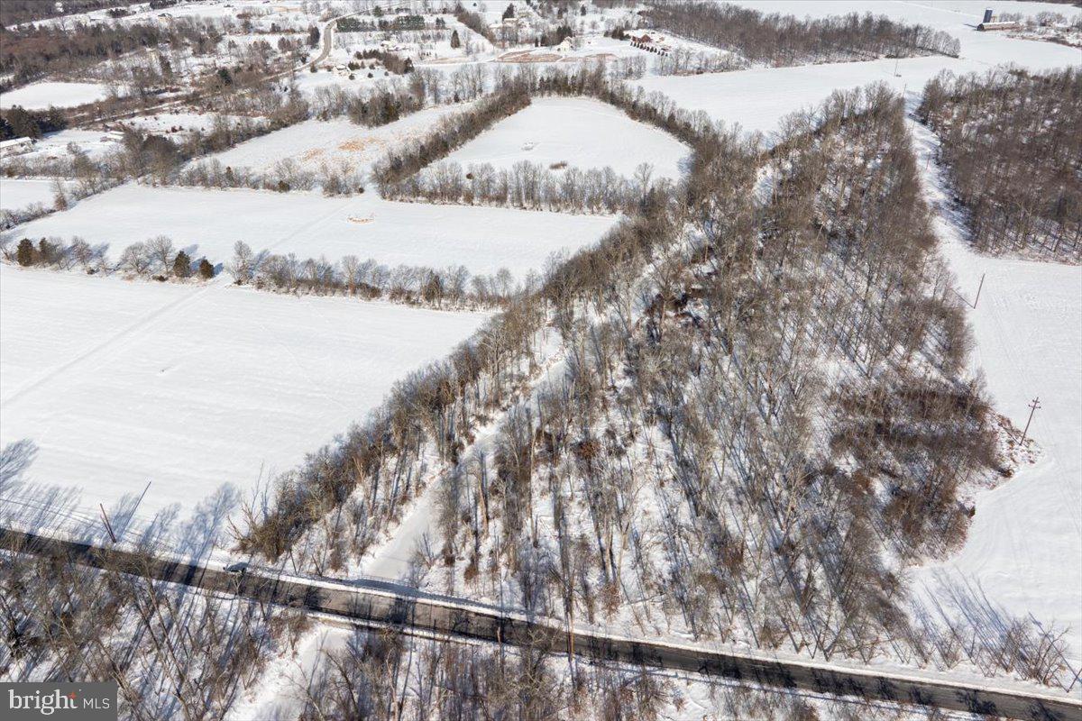 37 BARBERTOWN POINT BREEZE ROAD 3 LOT