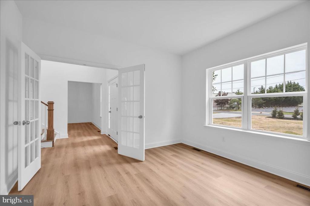 35 BARBERTOWN POINT BREEZE ROAD