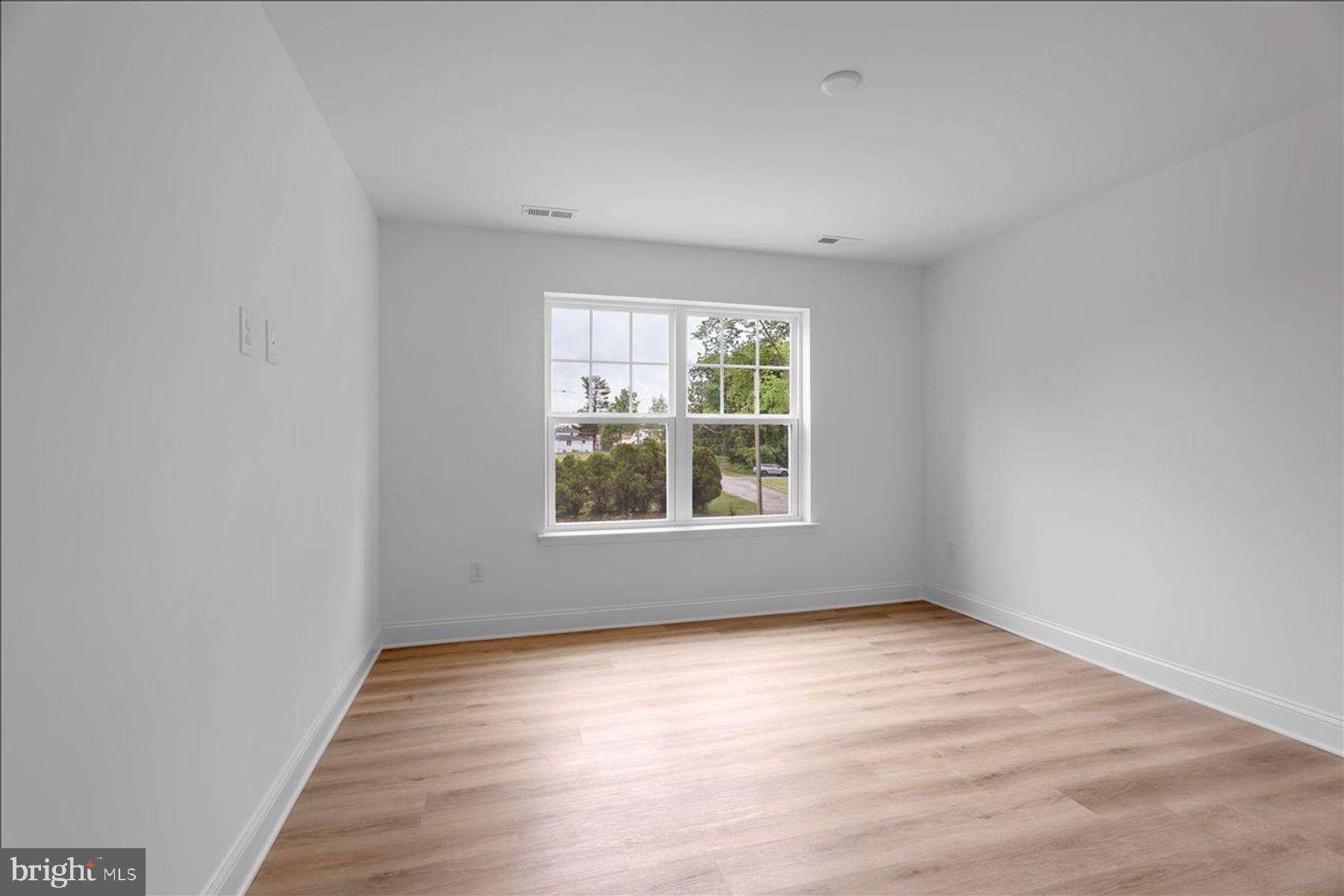 35 BARBERTOWN POINT BREEZE ROAD