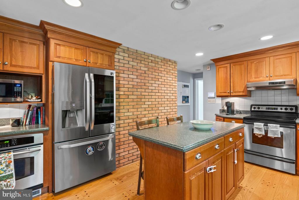 42 HARBOURTON WOODSVILLE
