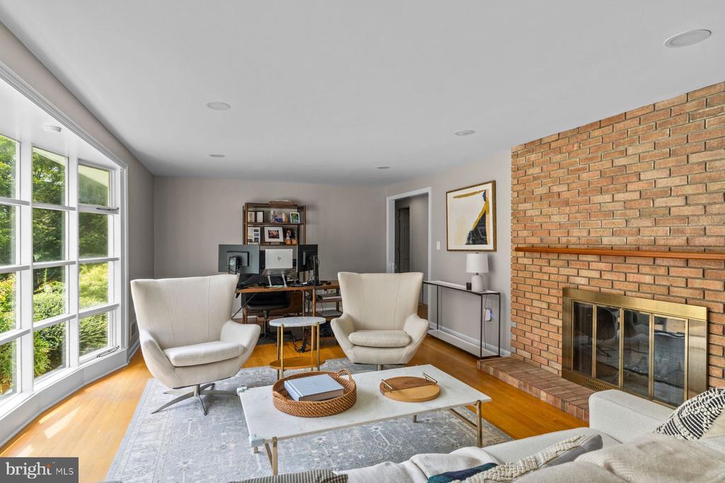 42 HARBOURTON WOODSVILLE