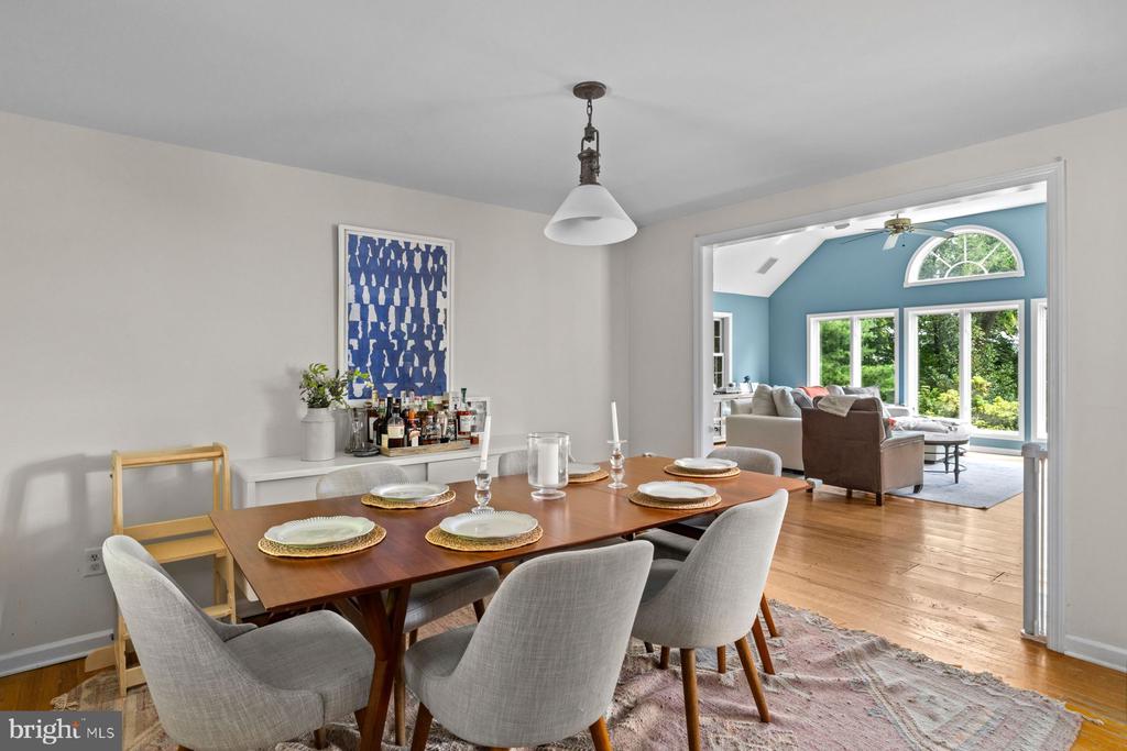 42 HARBOURTON WOODSVILLE