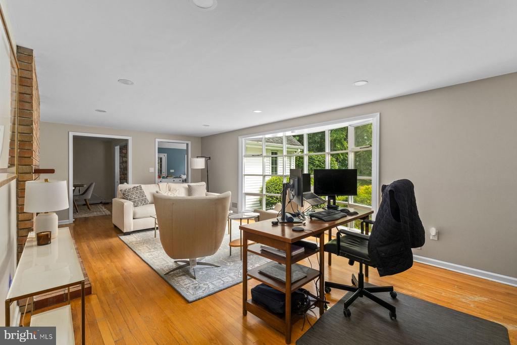 42 HARBOURTON WOODSVILLE