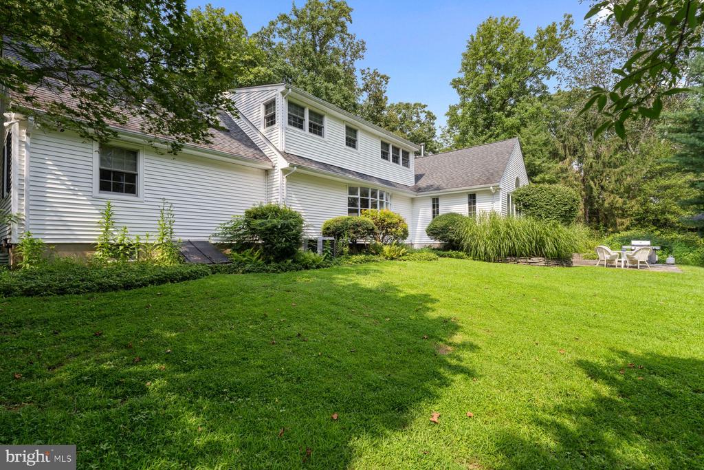 42 HARBOURTON WOODSVILLE