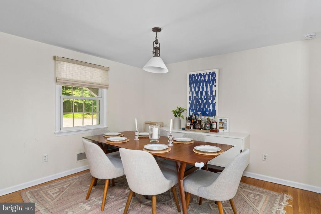 42 HARBOURTON WOODSVILLE