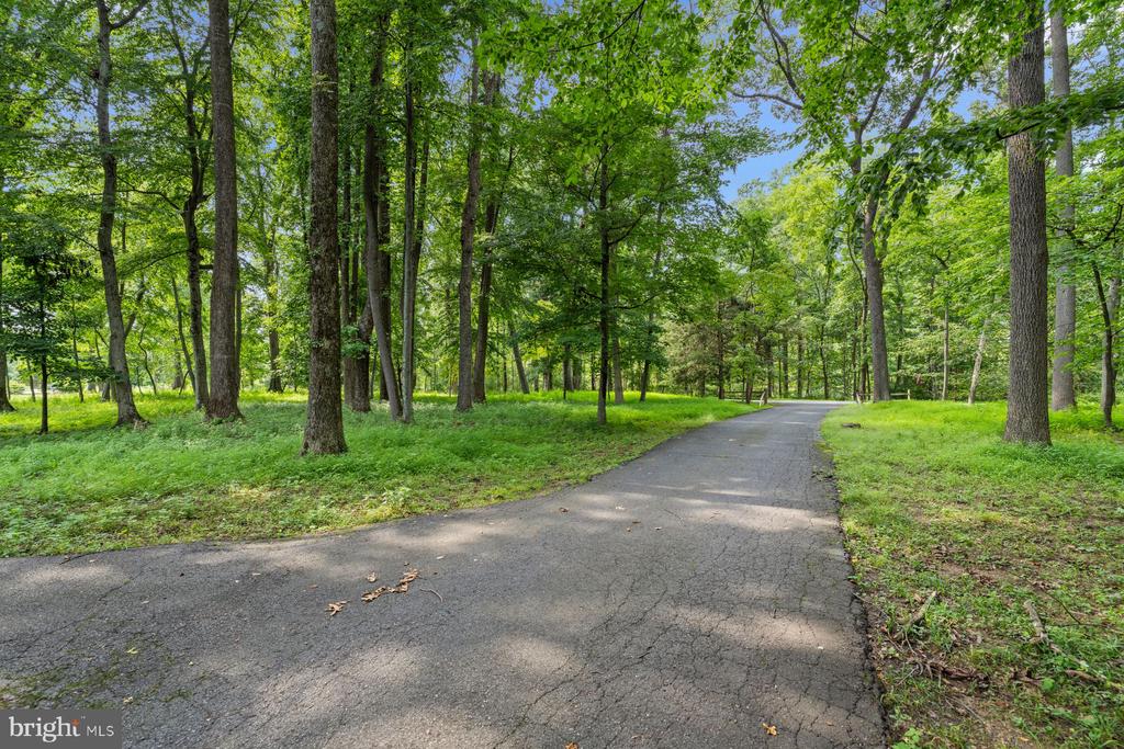 42 HARBOURTON WOODSVILLE