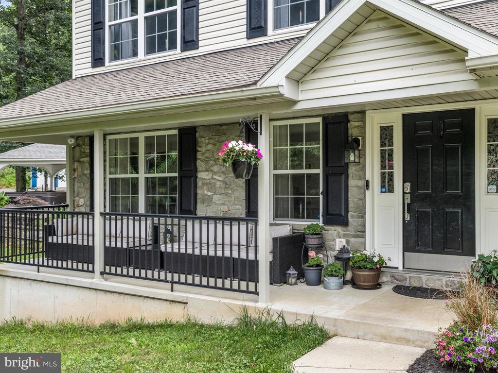 317 Blandon Rd