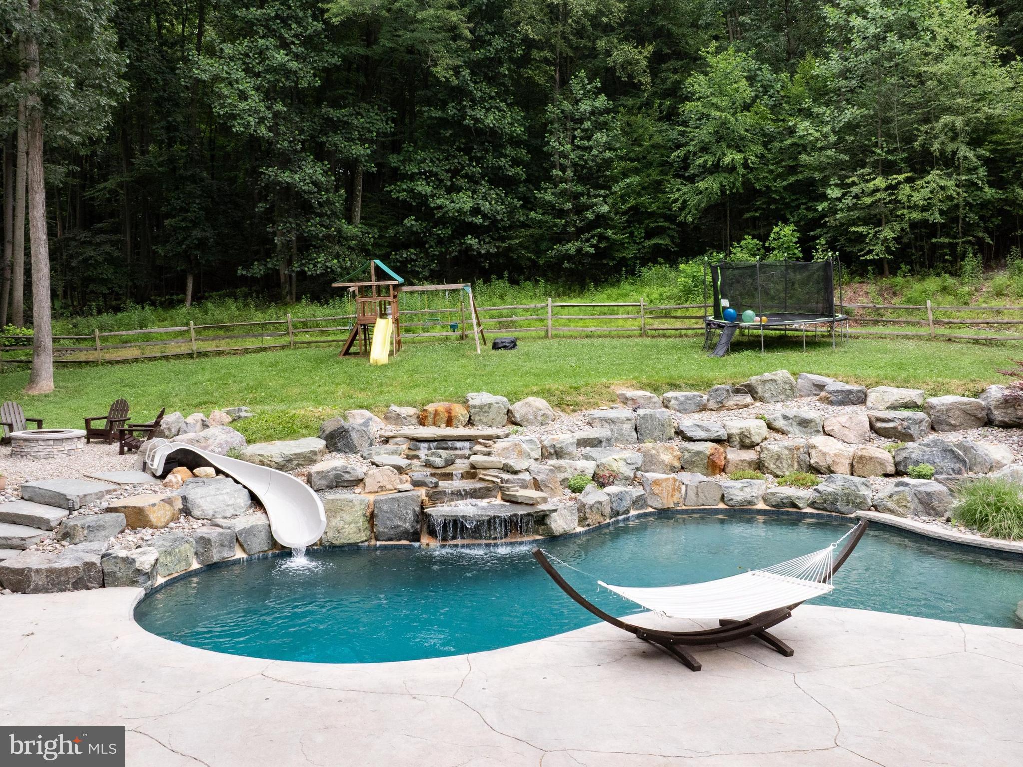 317 Blandon Rd