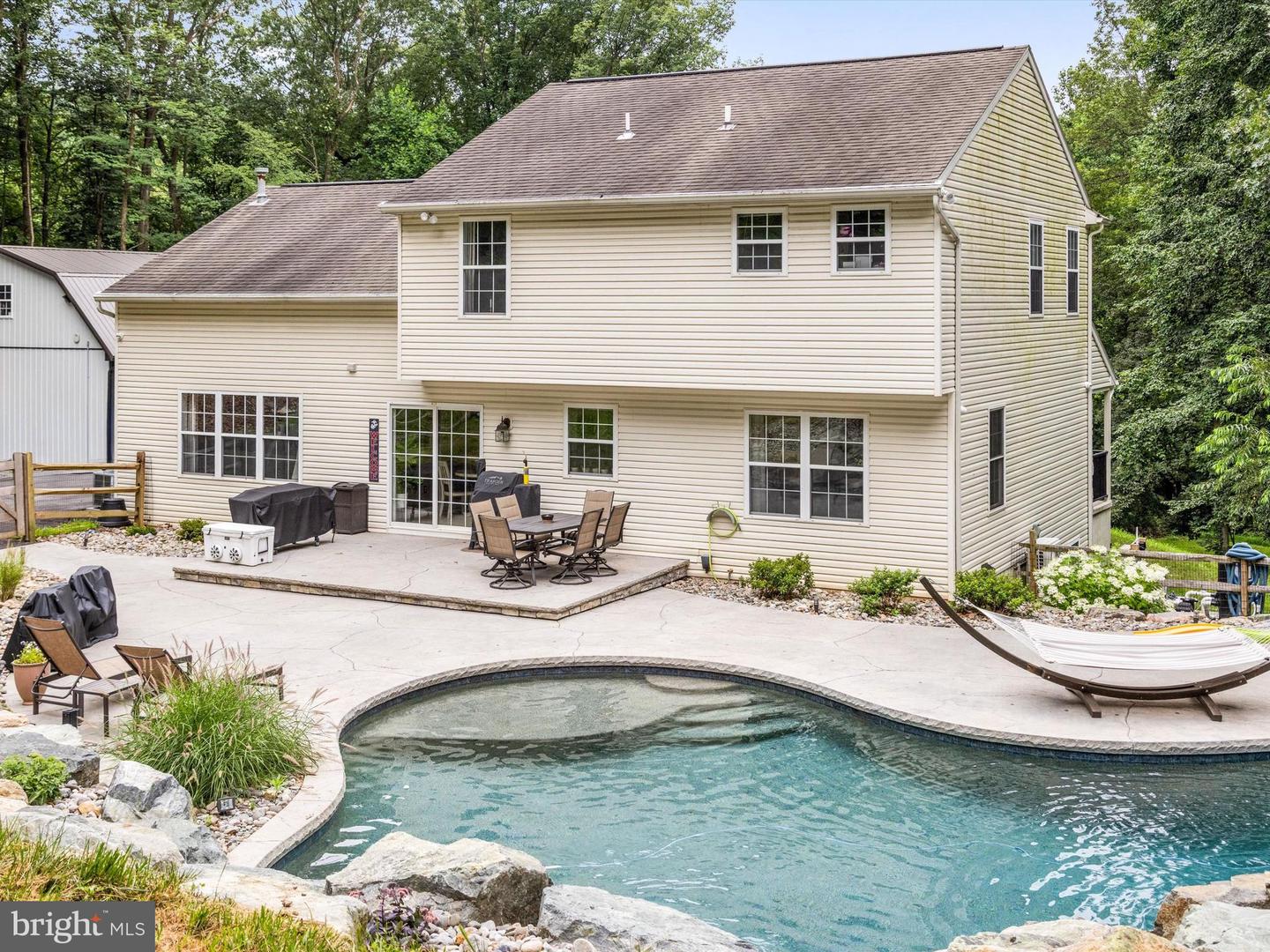 317 Blandon Rd