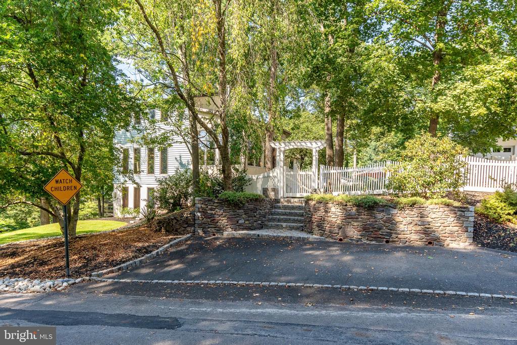 85 Kiltie Dr