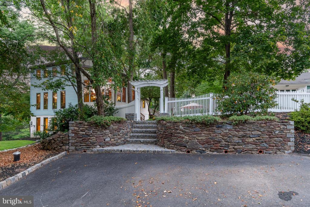 85 Kiltie Dr