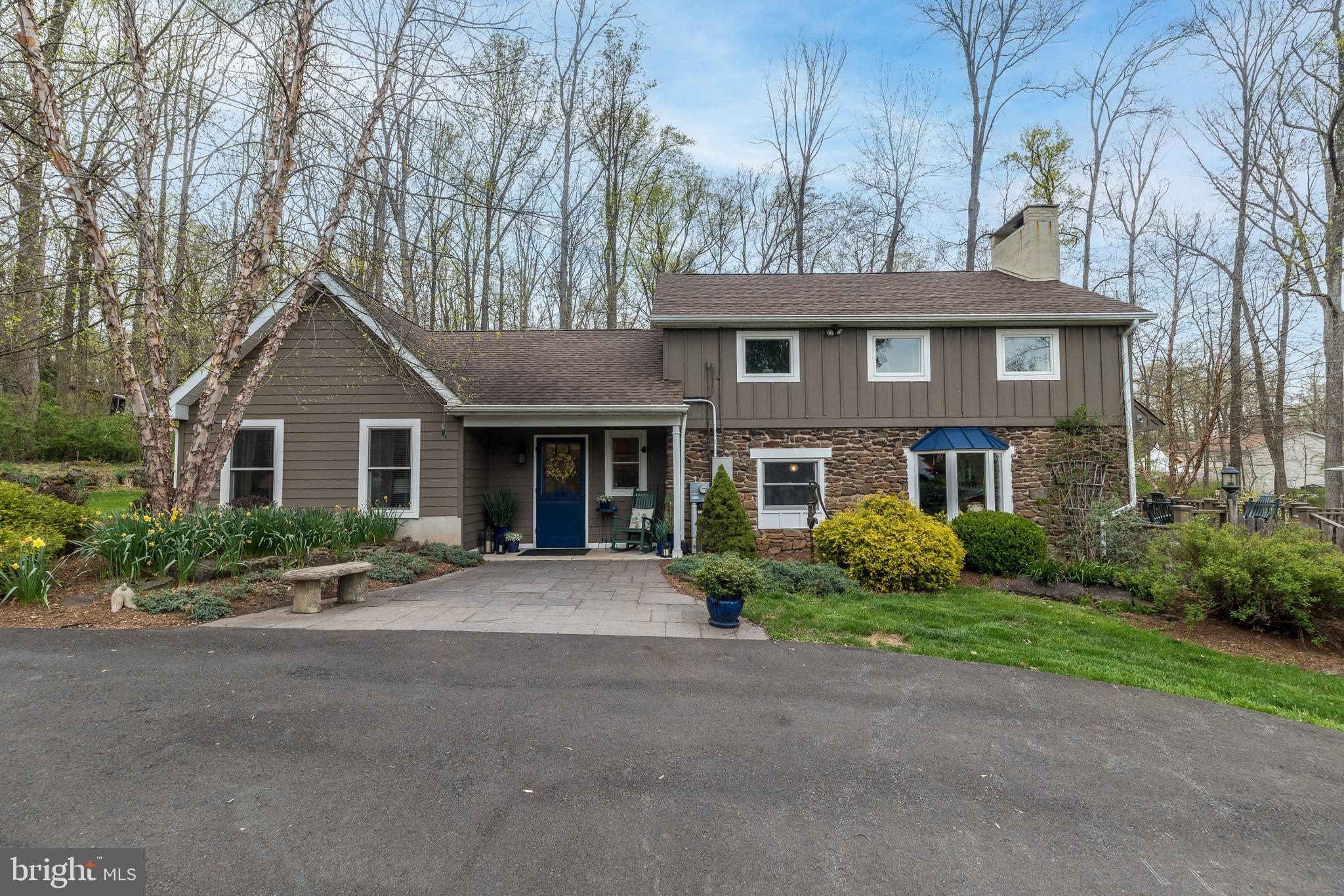 467 Lonely Cottage Rd
