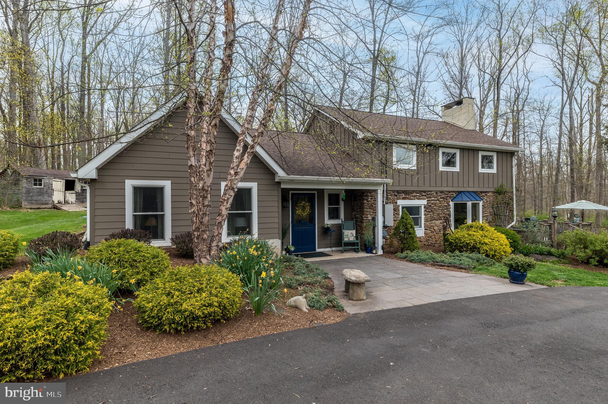 467 Lonely Cottage Rd