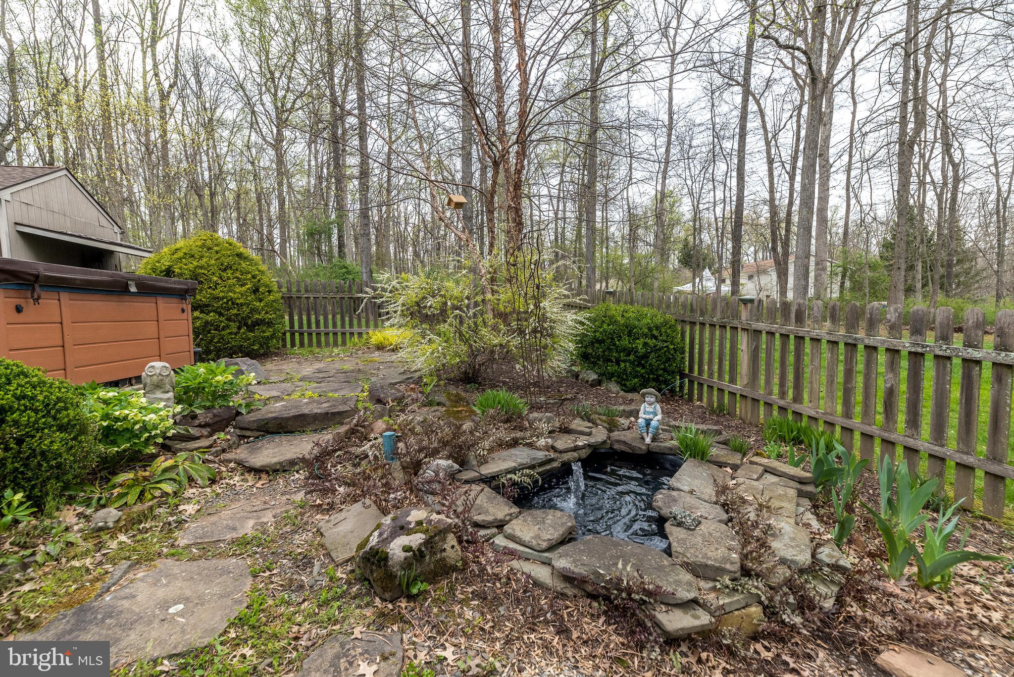 467 Lonely Cottage Rd