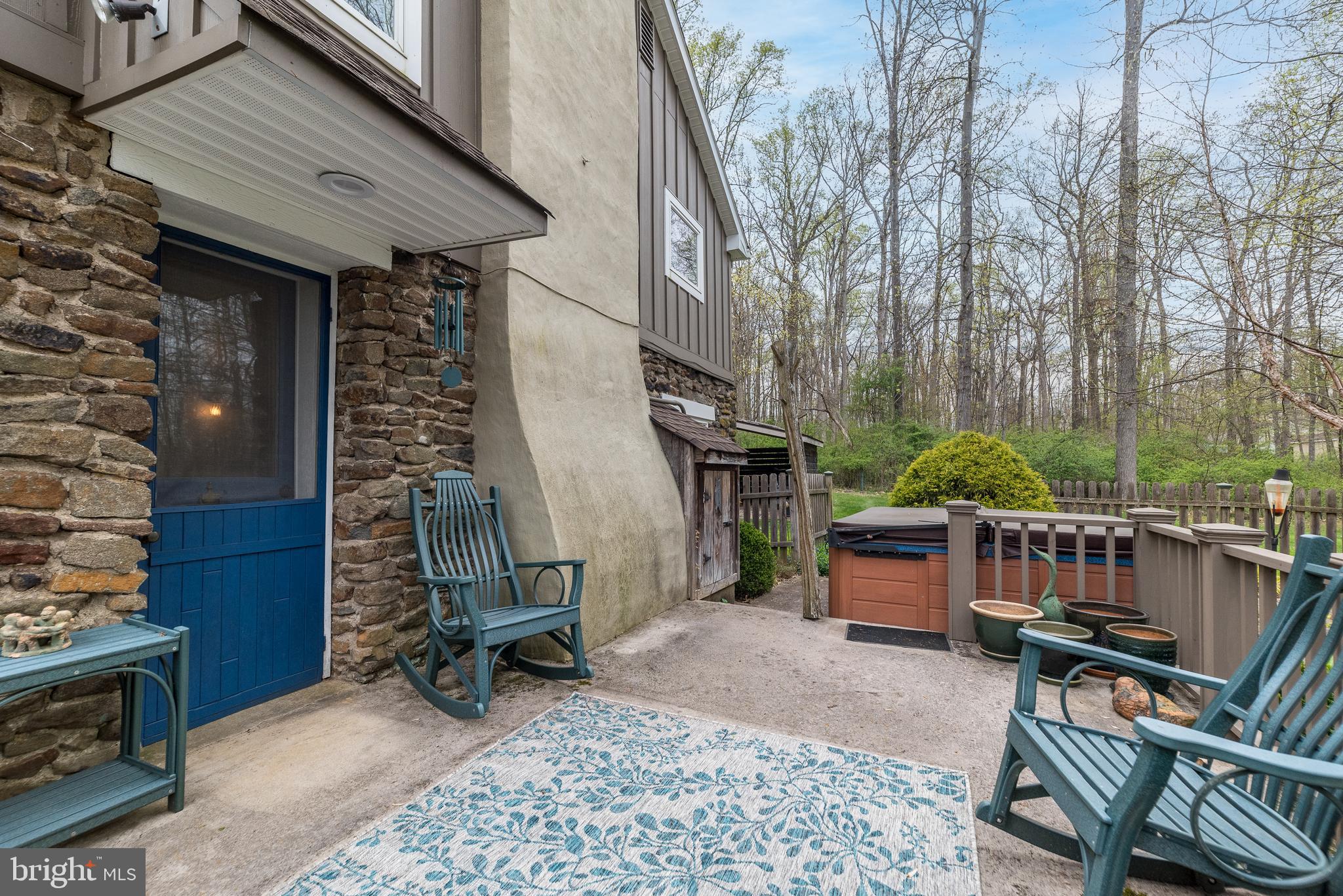 467 Lonely Cottage Rd