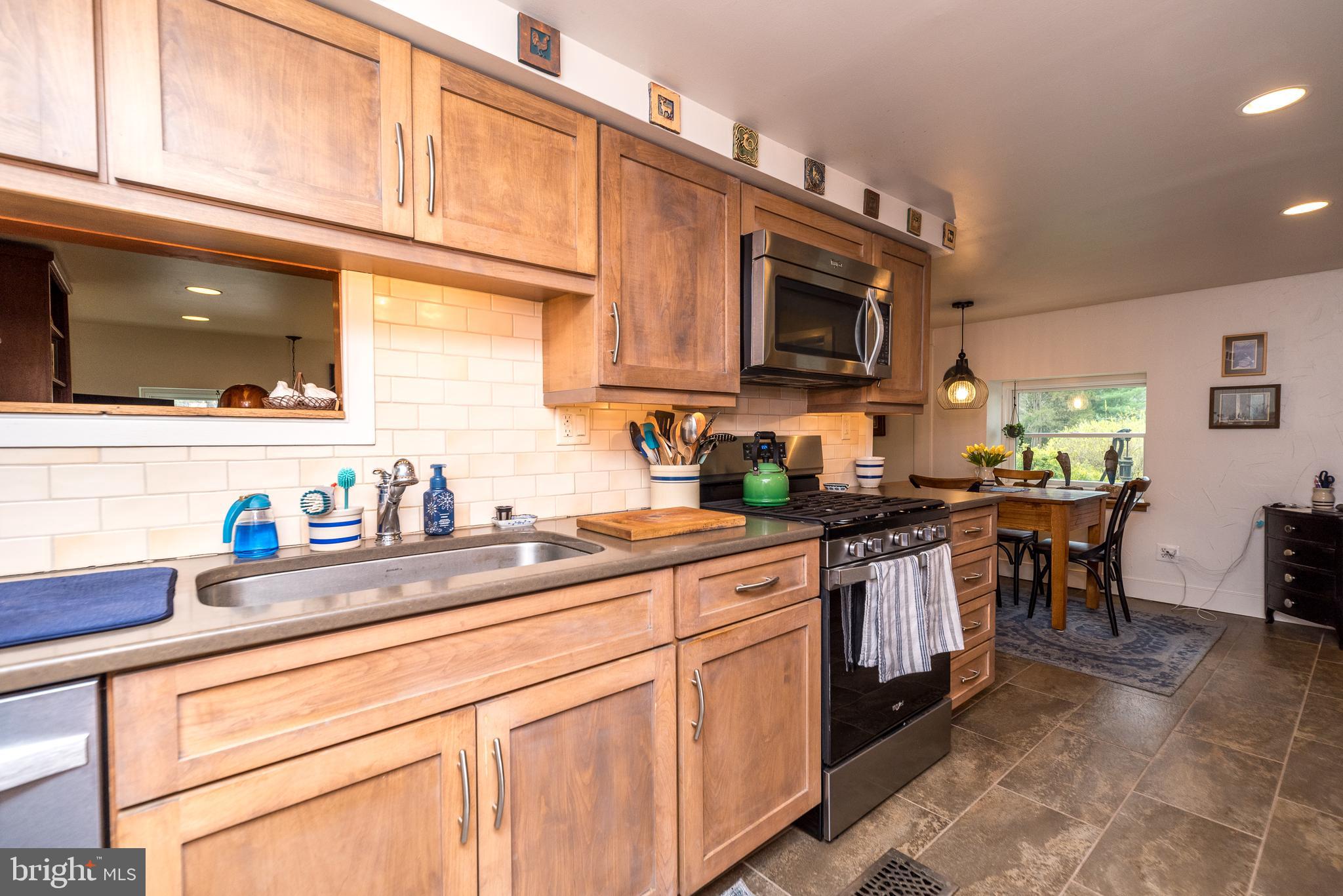 467 Lonely Cottage Rd