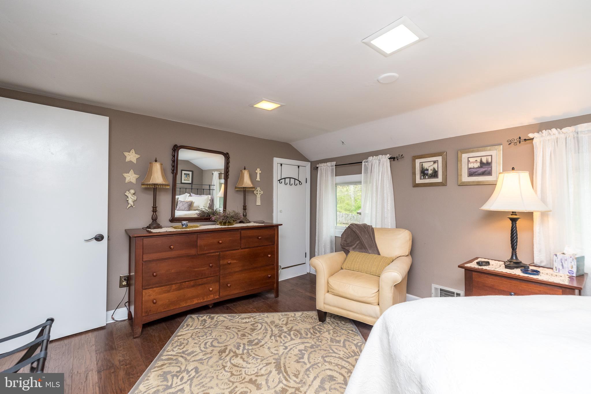 467 Lonely Cottage Rd