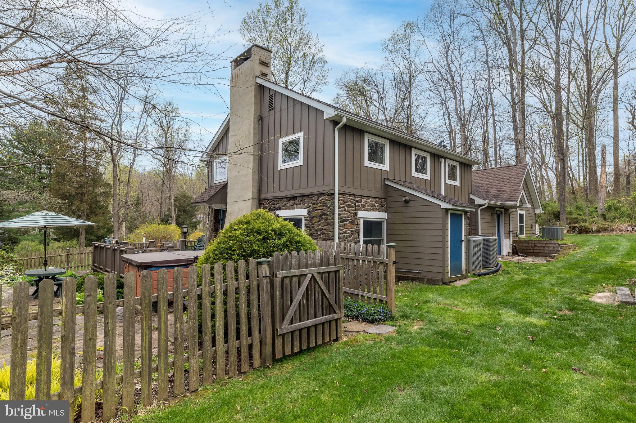 467 Lonely Cottage Rd