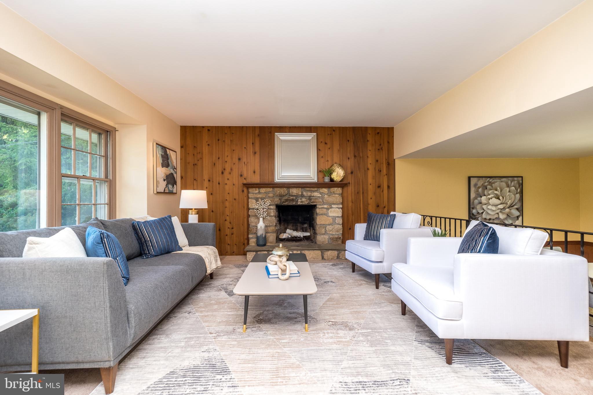 878 Sandy Ridge Rd E