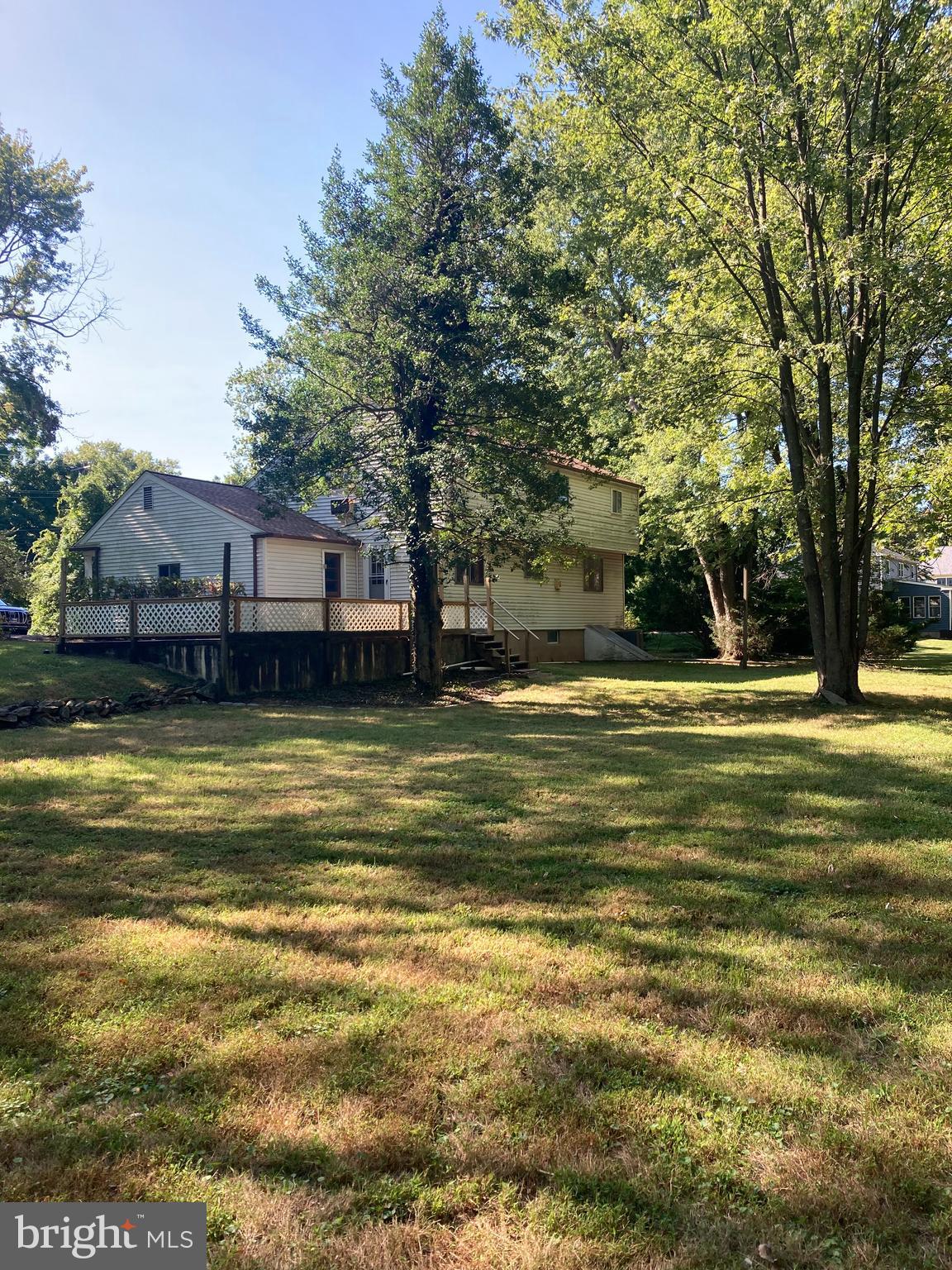 878 Sandy Ridge Rd E