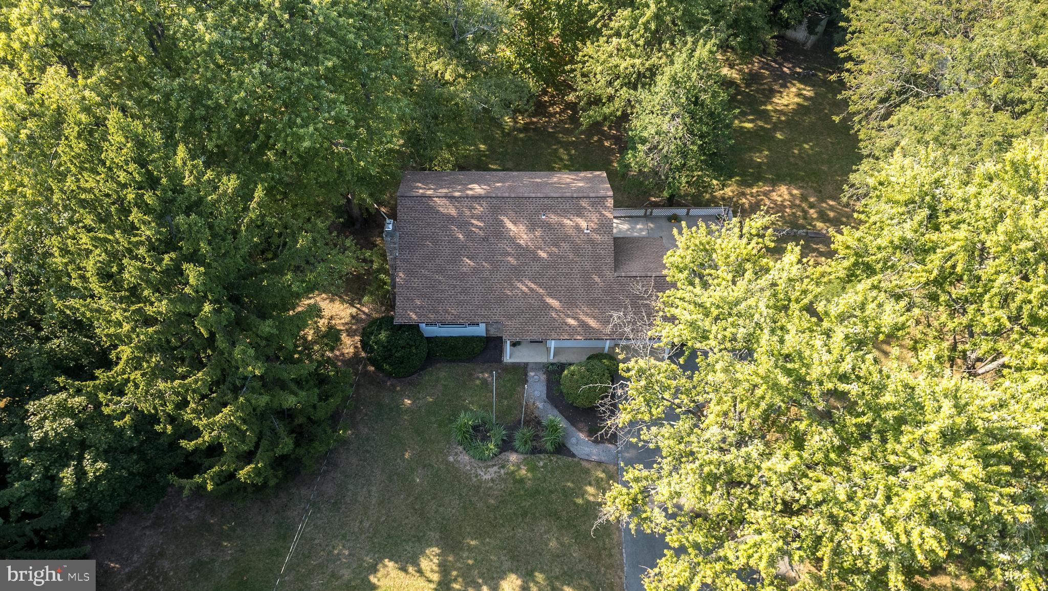 878 Sandy Ridge Rd E