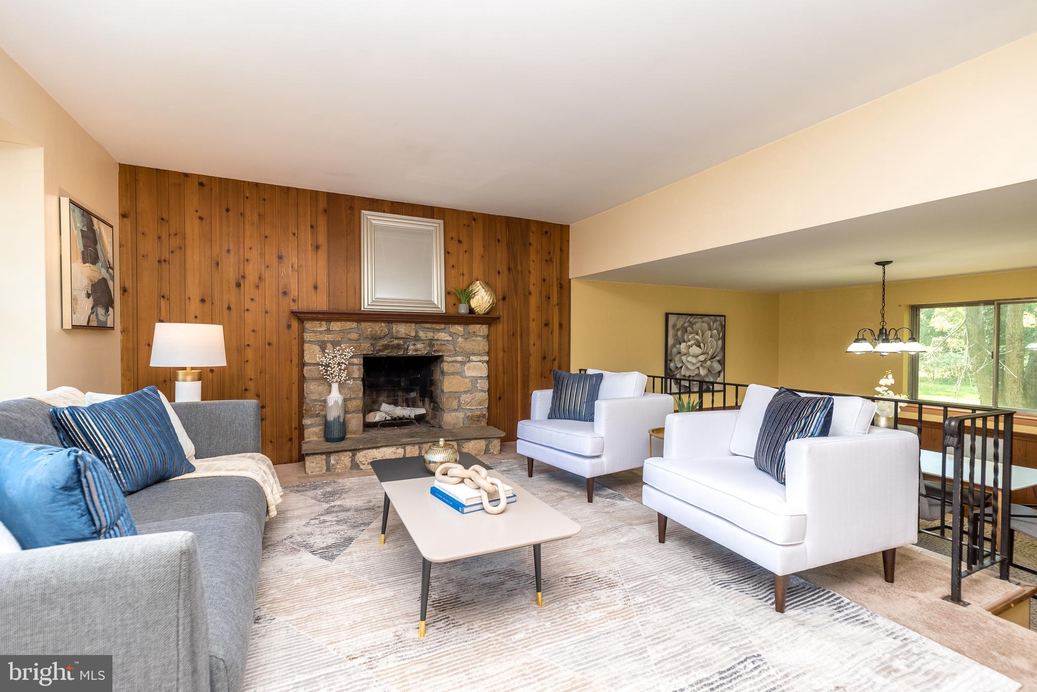 878 Sandy Ridge Rd E