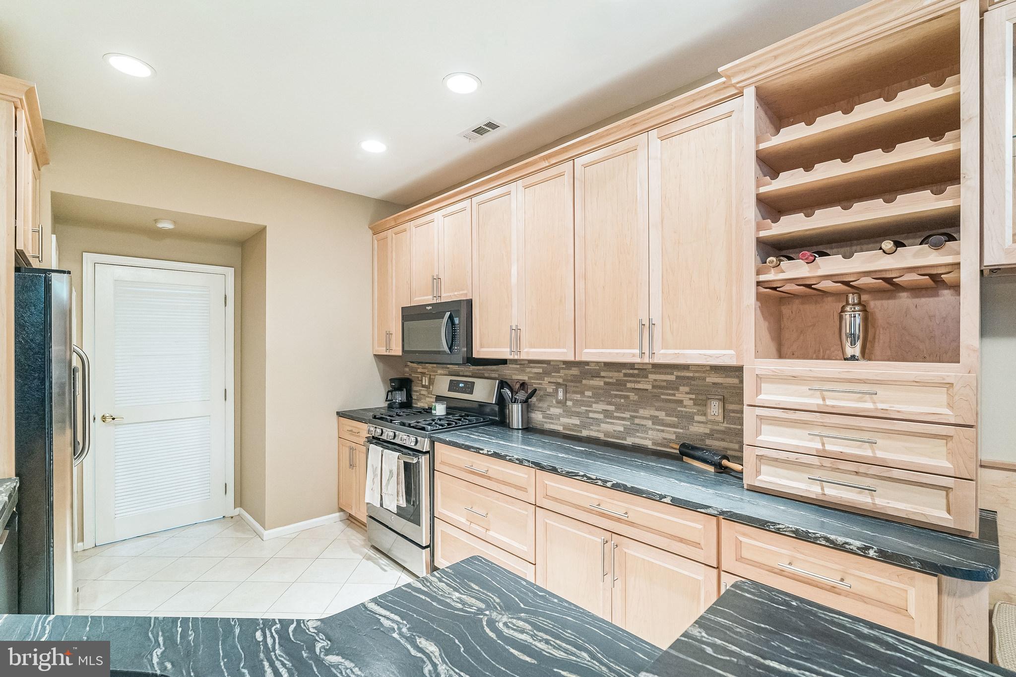 5 Legacy Oaks Dr