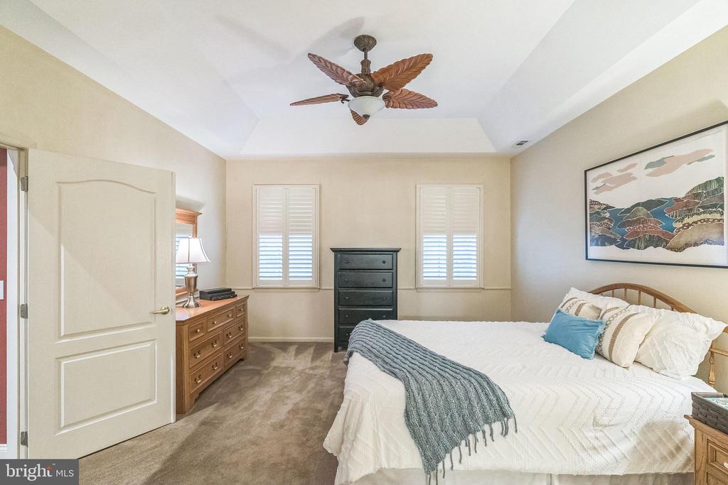5 Legacy Oaks Dr