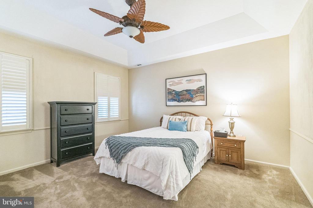 5 Legacy Oaks Dr