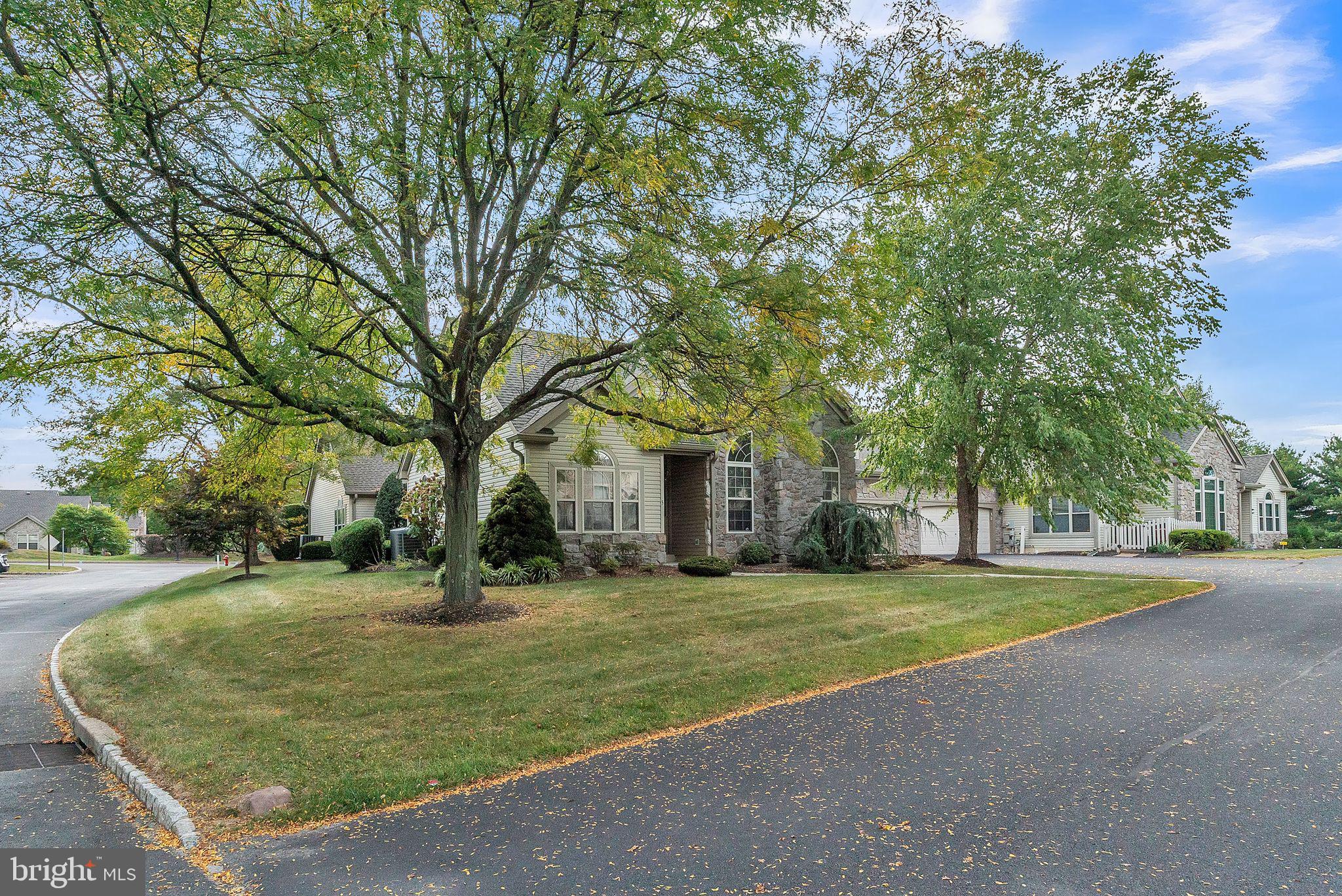 5 Legacy Oaks Dr