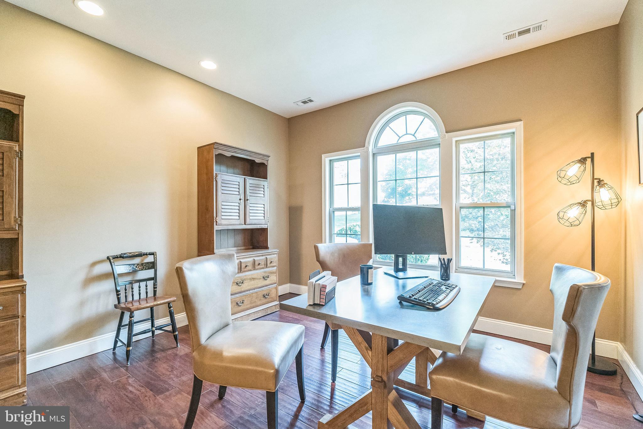 5 Legacy Oaks Dr