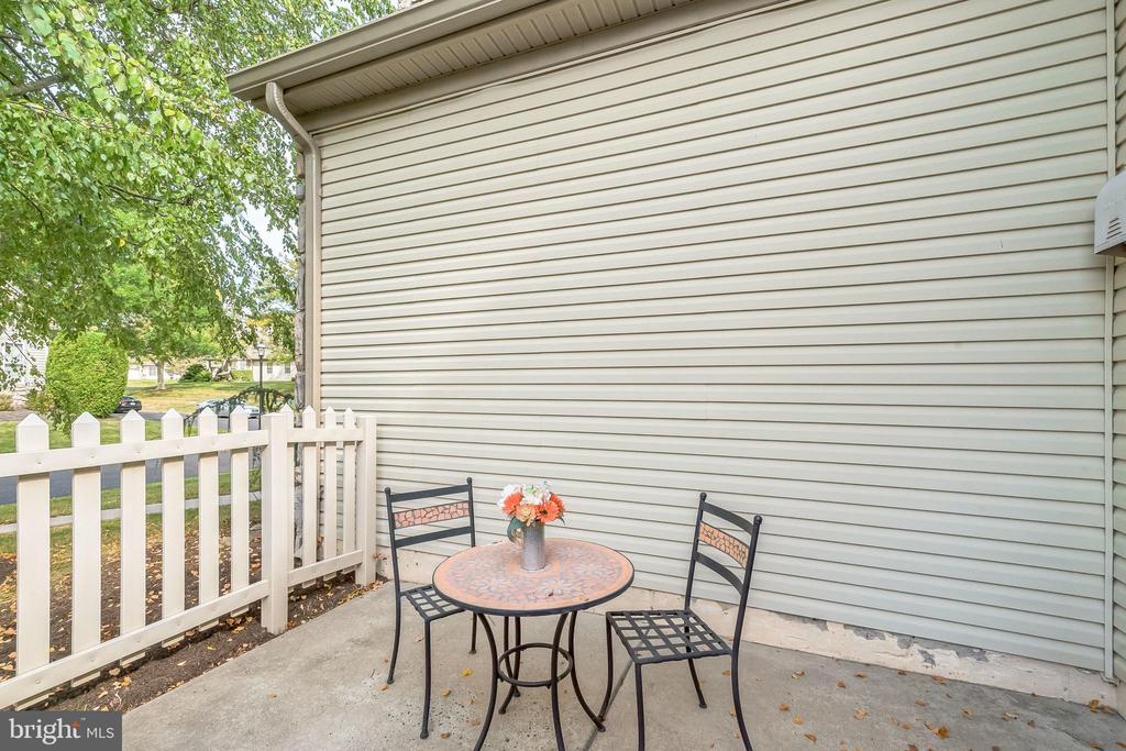 5 Legacy Oaks Dr