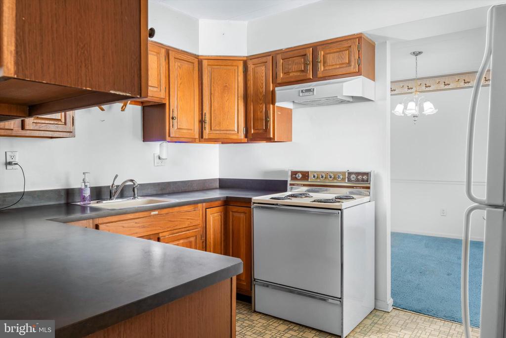 223 E Village Rd