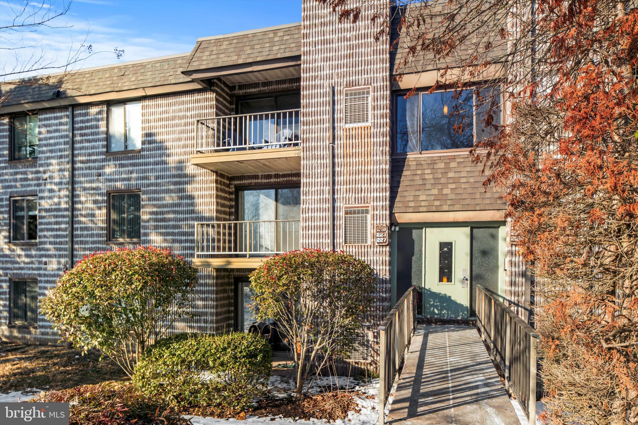 223 E Village Rd