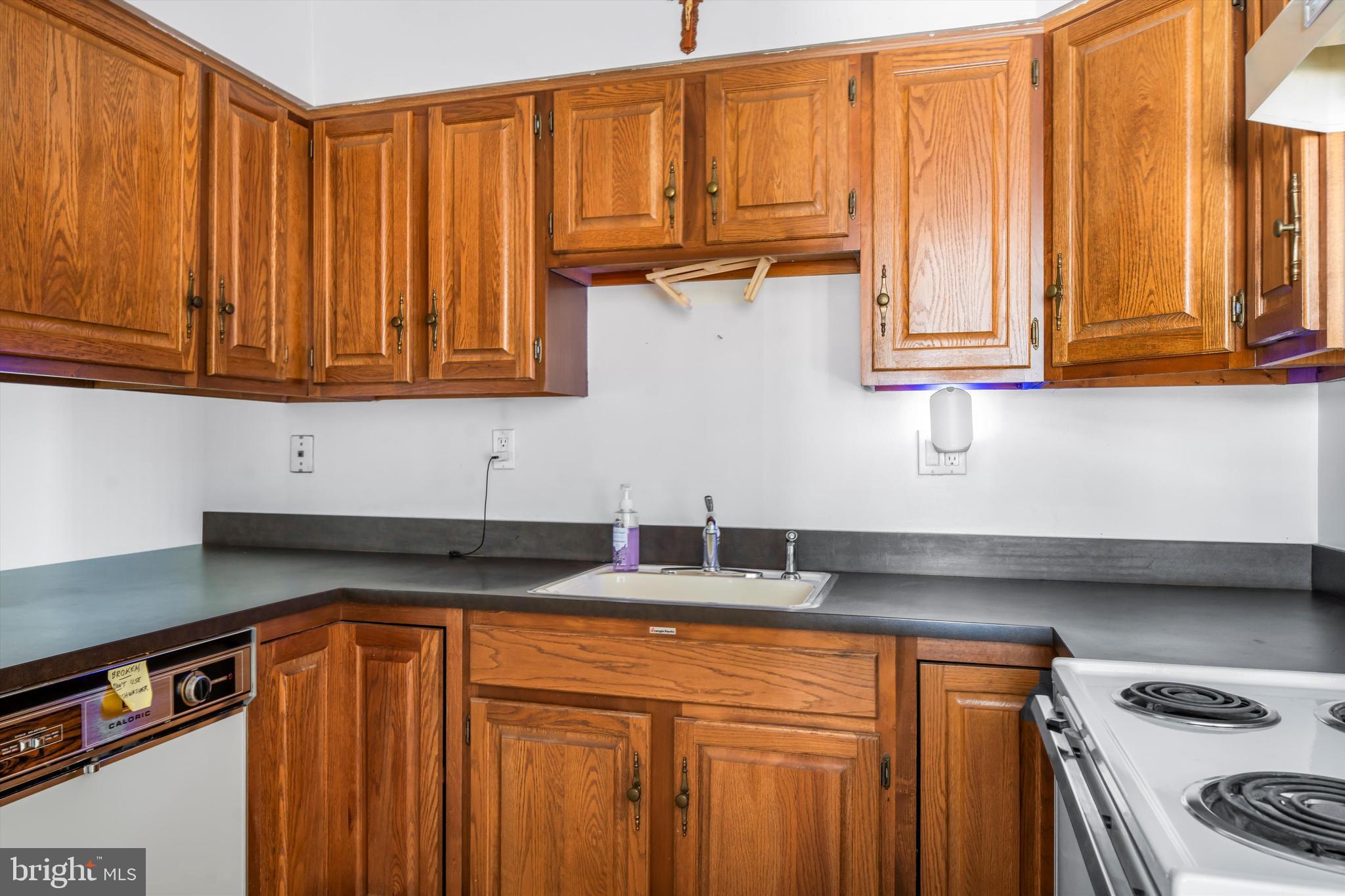 223 E Village Rd