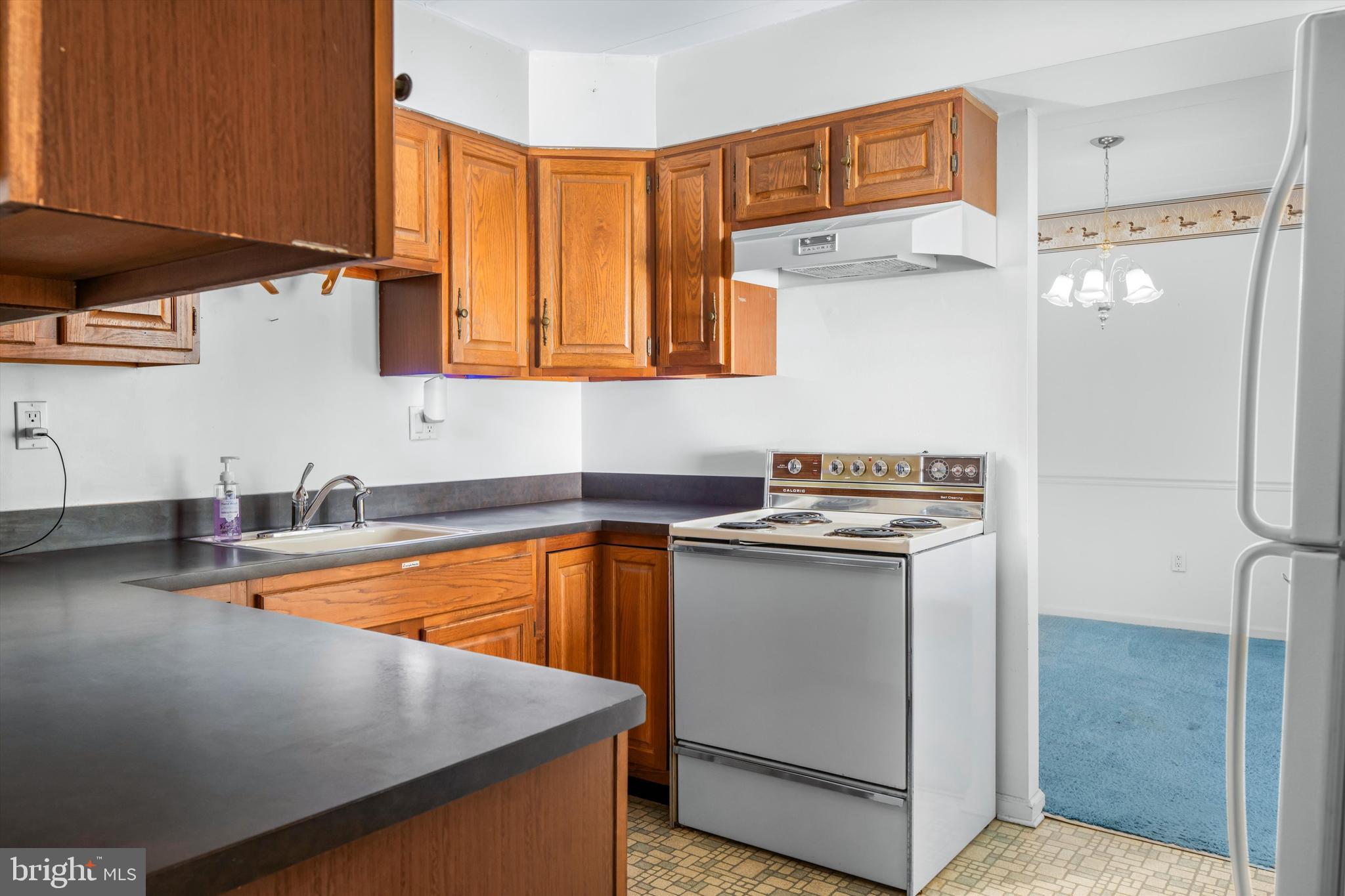 223 E Village Rd
