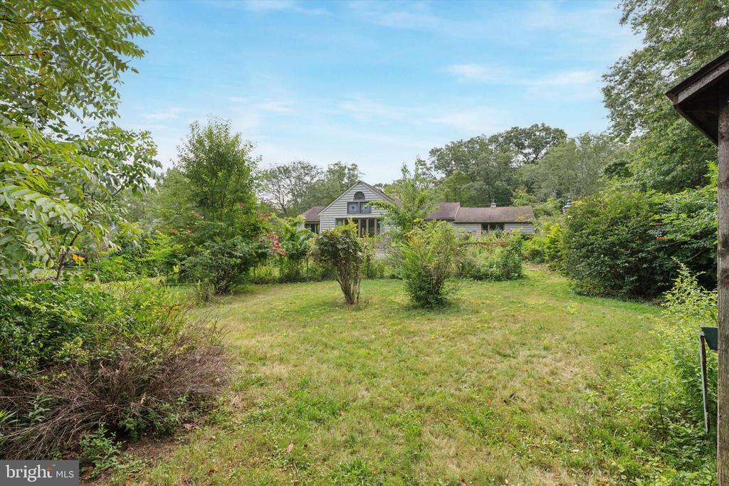 4270 SUNNYSIDE DRIVE