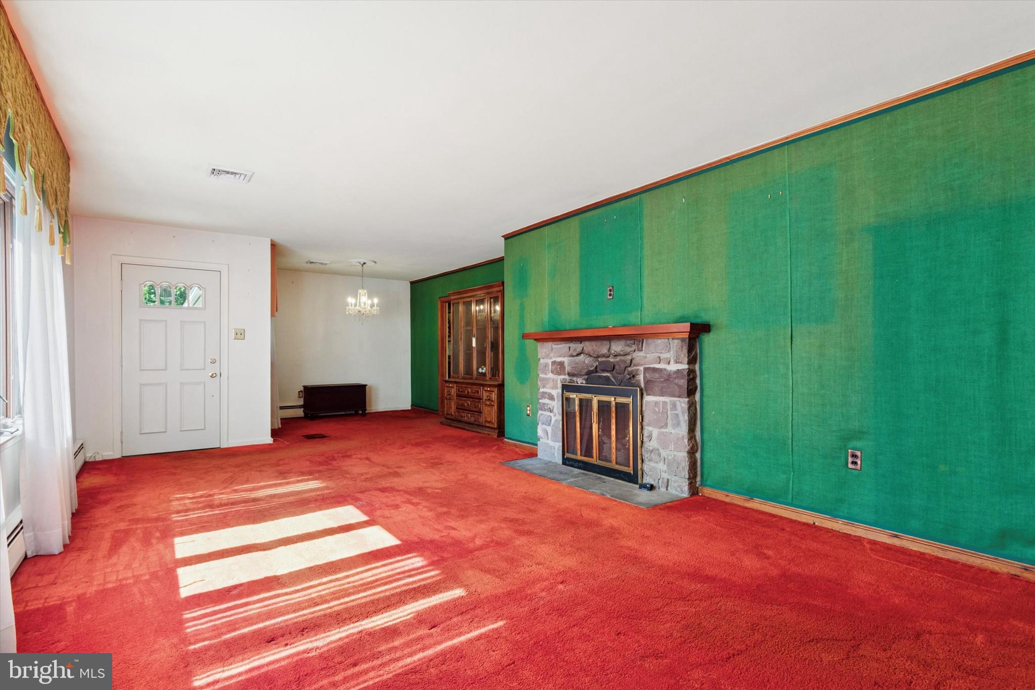 4270 SUNNYSIDE DRIVE