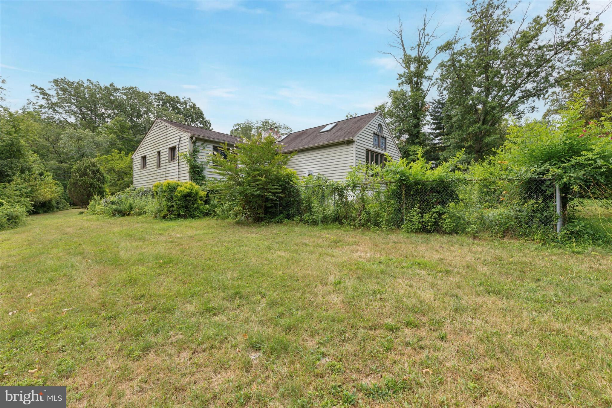 4270 SUNNYSIDE DRIVE